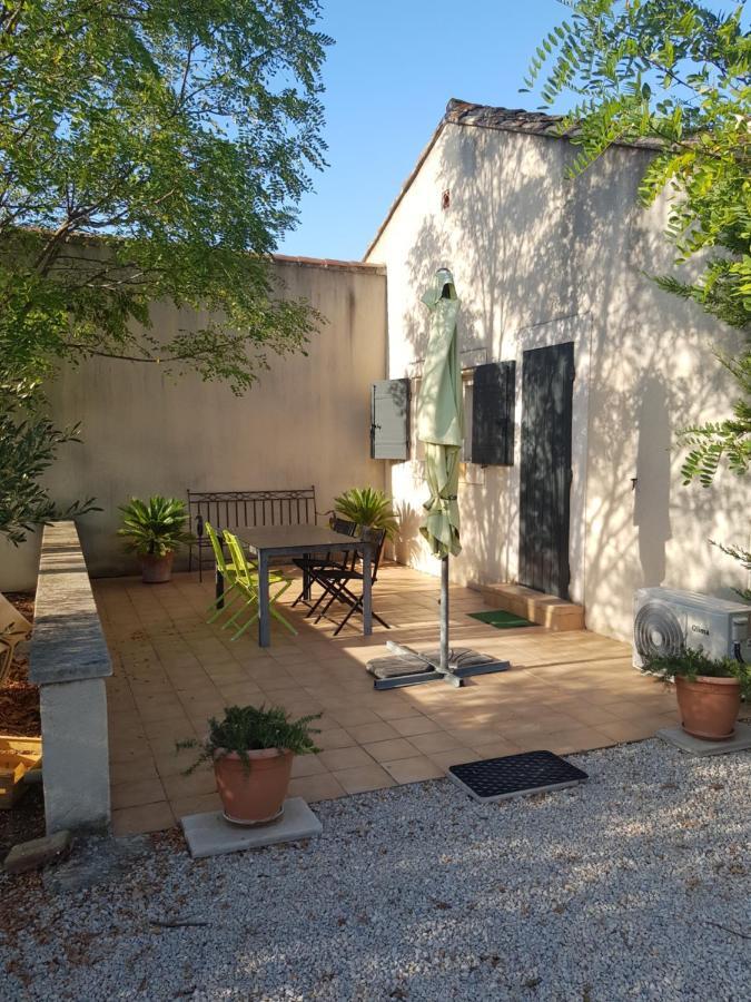 Appartement 2 Pers Avec Acces Piscine Saint-Remy-de-Provence Bagian luar foto